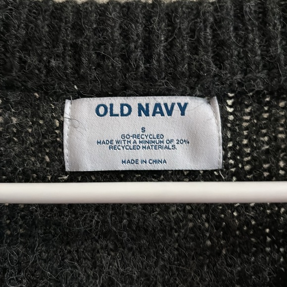 Old Navy Sweater - Picture 2 of 2